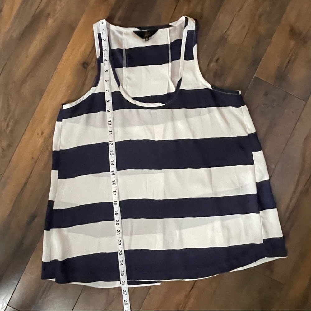 Jack Scoop Neck Stripe Tank Top Blue White
Small - Picture 8 of 12